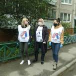 Волонтеры отремонтировали пожилой липчанке мебель 
