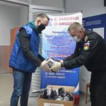 Депутат Госсовета Кирилл Ермолаев передал в Волонтерский центр медицинские маски