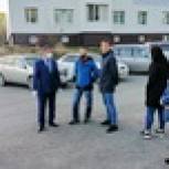Андрей Стуков по просьбам горожан проработает вопрос установки спортивной площадки в районе улиц Ларина и Виталия Кручины