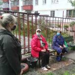 Жителям раздали памятки по профилактике коронавируса