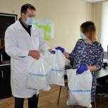 Партия «Единая Россия» от имени жителей района поблагодарила корочанских врачей