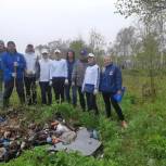 Партийцы провели субботник  в  Южно-Сахалинске