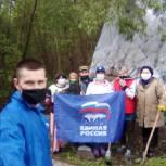 Первомайский район: единороссы благоустроили родник