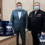 Александр Братчиков передал медицинские маски для сотрудников Росгвардии
