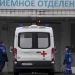 Реанимобили и защитные костюмы - «Единая Россия» направляет полмиллиарда рублей на помощь медикам и жителям регионов 