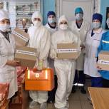 Волонтёрский центр «Единой России» оказывает поддержку нуждающимся гражданам и трудящимся врачам