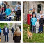 В Пустошку партийцы привезли подарки для детей  