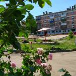 В Железнодорожном районе по нацпроекту "Жилье и городская среда" ведется благоустройство дворовых территорий