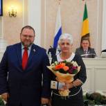 Почетным знаком Совета Федерации награждена Людмила Глухова