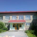 На ремонт лестничных пролетов  в детском саду Дзержинского района выделено 100 тысяч рублей
