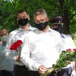 Владимир Владимиров принял участие в памятных мероприятиях, посвященных 25-летию теракта в Буденновске