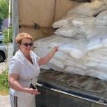В помощь медикам: депутат Госдумы Нина Черняева передала в больницы региона 2 тысячи защитных костюмов