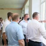 Единороссы Сергиева Посада проинспектировали капитальный ремонт школы №22