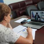 Депутаты Госдумы проводят совещания в онлайн-режиме