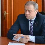 Шемышейский район: Михаил Дралин помогает благоустроить родник