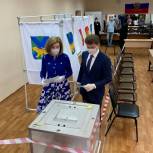 Олег Кожемяко досрочно проголосовал по вопросу внесения поправок в Конституцию