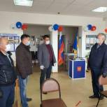 Участковые избирательные комиссии работают с соблюдением требуемых мер безопасности - сенатор Баир Жамсуев 