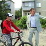 В Озерске началось строительство пешеходной дорожки
