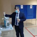 Глава туймазинских единороссов сделал свой выбор на избирательном участке
