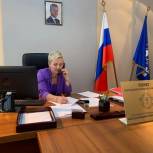 Лариса Кожевина провела прием граждан в телефонном режиме