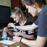 Сторонники «Единой России» в Кузбассе провели мастер-класс по рисованию мыльными пузырями