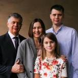 Валерий Мелихов поздравляет с Днем семьи, любви и верности
