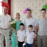 В День семьи, любви и верности Алексей Мурыгин побывал в гостях у семьи из Чебоксар