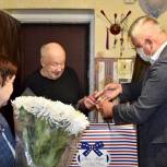 Тарас Ефимов поздравил семью Марковых из Балашихи, которые отпраздновали железную свадьбу