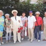 Партийцы поздравили ветерана ВОВ Виктора Исаева с 94-летием