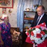 В Медвенском районе поздравили старейшего члена партии