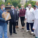 Врачам Юго-Восточного округа Москвы передали 150 продуктовых наборов
