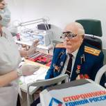 Одинцовские сторонники партии организовали проверку зрения для ветеранов Вооруженных Сил