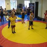 Единороссы провели в Лыткарине тренировку по боксу  