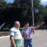 Центральную площадь Петровска в праздничные дни будет украшать подсветка-триколор