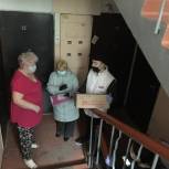 Добровольцы «Волонтерского центра Единой России» за время работы стали родными для многих пенсионеров