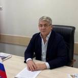 Депутат Госдумы Абдулгамид Эмиргамзаев провел дистанционный прием граждан 