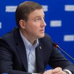 Андрей Турчак: Выделение дополнительных средств на школьные автобусы сделает перевозки более безопасными и комфортными