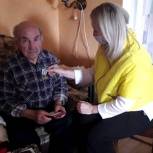 Рязанским ветеранам продолжают вручать юбилейные награды