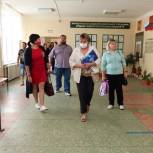 В Черноголовке единороссы поучаствовали в «Родительской приемке» школ