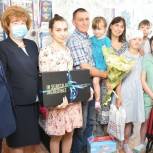 Николай Малов помог многодетной семье из Новочебоксарска собрать детей в школу