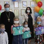 Депутат Госдумы Анна Кувычко приняла участие в акции «Собери ребёнка в школу»