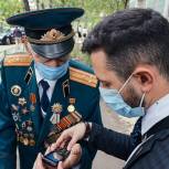 Игорь Брынцалов поздравил участника войны с 99-летием