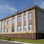 Александр Бречалов открыл новую школу в селе Постол Завьяловского района
