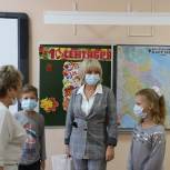 Галина Гореликова посетила школы Петрозаводска накануне первого учебного дня