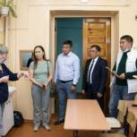 «Единая Россия» начала проверять обеспечение младших школьников горячим питанием в регионах 