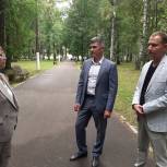Волжские депутаты от «Единой России» помогли облагородить центральный парк