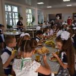 Андрей Селезнев: Организация школьного питания в регионе на партийном контроле 