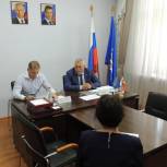 Заместитель губернатора Андрей Белостоцкий ответил на вопросы граждан в ходе приема