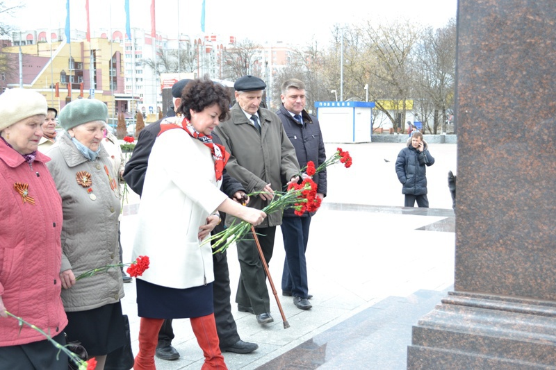  В Брянске стартовала акция «Георгиевская ленточка»