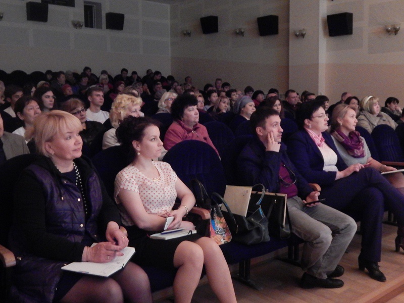   Дебаты участников предварительного голосования в регионах РФ. Астрахань